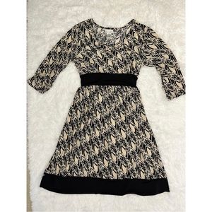 American Flirt Black and cream Geometric Design Dress Size Medium🖤